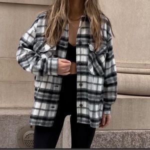 Zara Schacket, black and white, size M